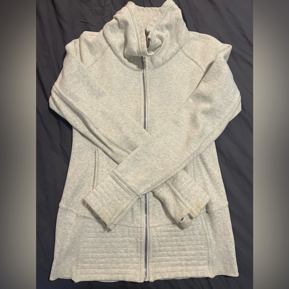 Lululemon Scuba Hoodie - tall collar